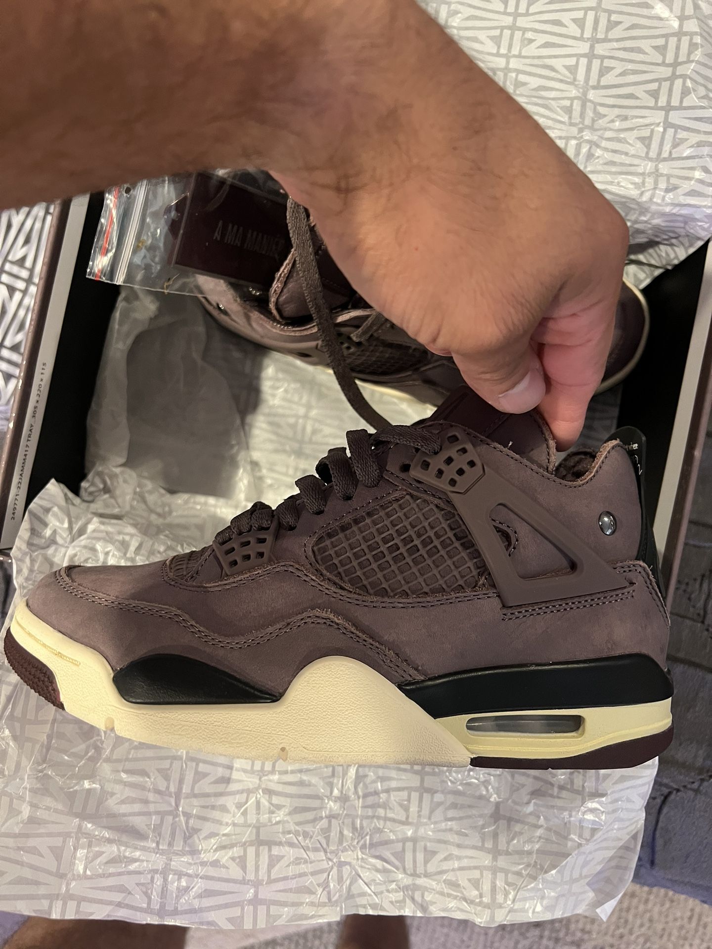Jordan 4 A Ama Maniere