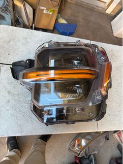 Ford f150 Left Headlight Oem