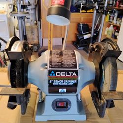 Delta 8 Inch Grinder Excellent Condition!
