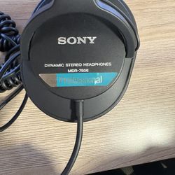 Sony MDR-7506 Headphones
