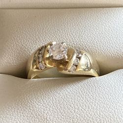 14k Gold Wedding Ring with 0.45 Carat Center Diamond