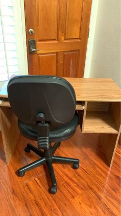 Computer/Study Desk and Chair