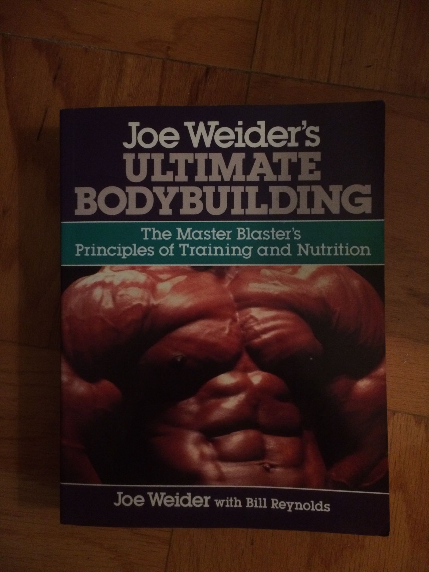 Joe Weider ultimate bodybuilding book