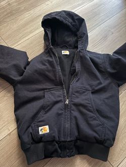 black Bass Pro Shops active jacket features a hooded design  front pockets sz kids medium