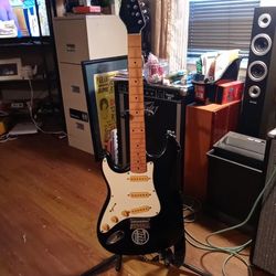 Fame series 760 left hand guitar for sale. $130 Obo