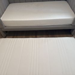 Double Twin Day Bed New With Mattress Included 