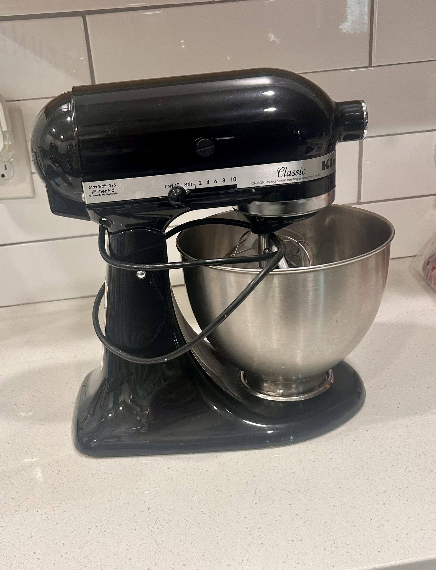 KitchenAid 4.5 QT Stand Mixer