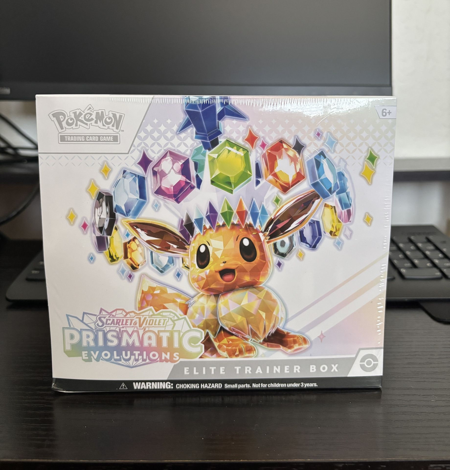 Pokemon Prismatic Evolutions ETB