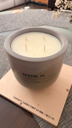 Le Labo Santal 26 Concrete Candle 42.3 oz