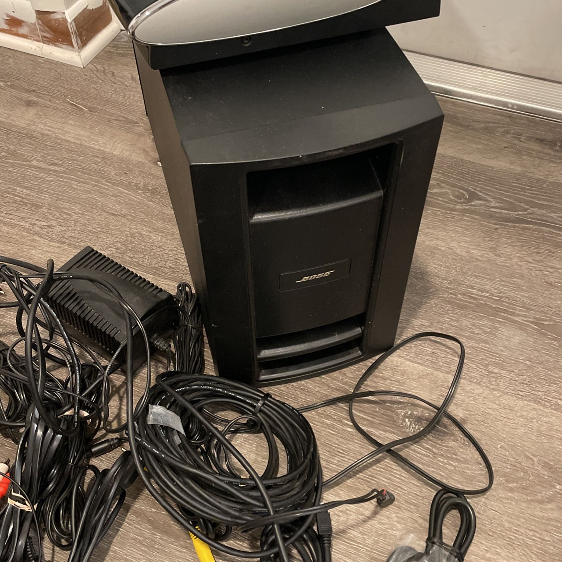 BOSE Lifestyle AV18 Media Center PS28 III Home Theater System With Cables