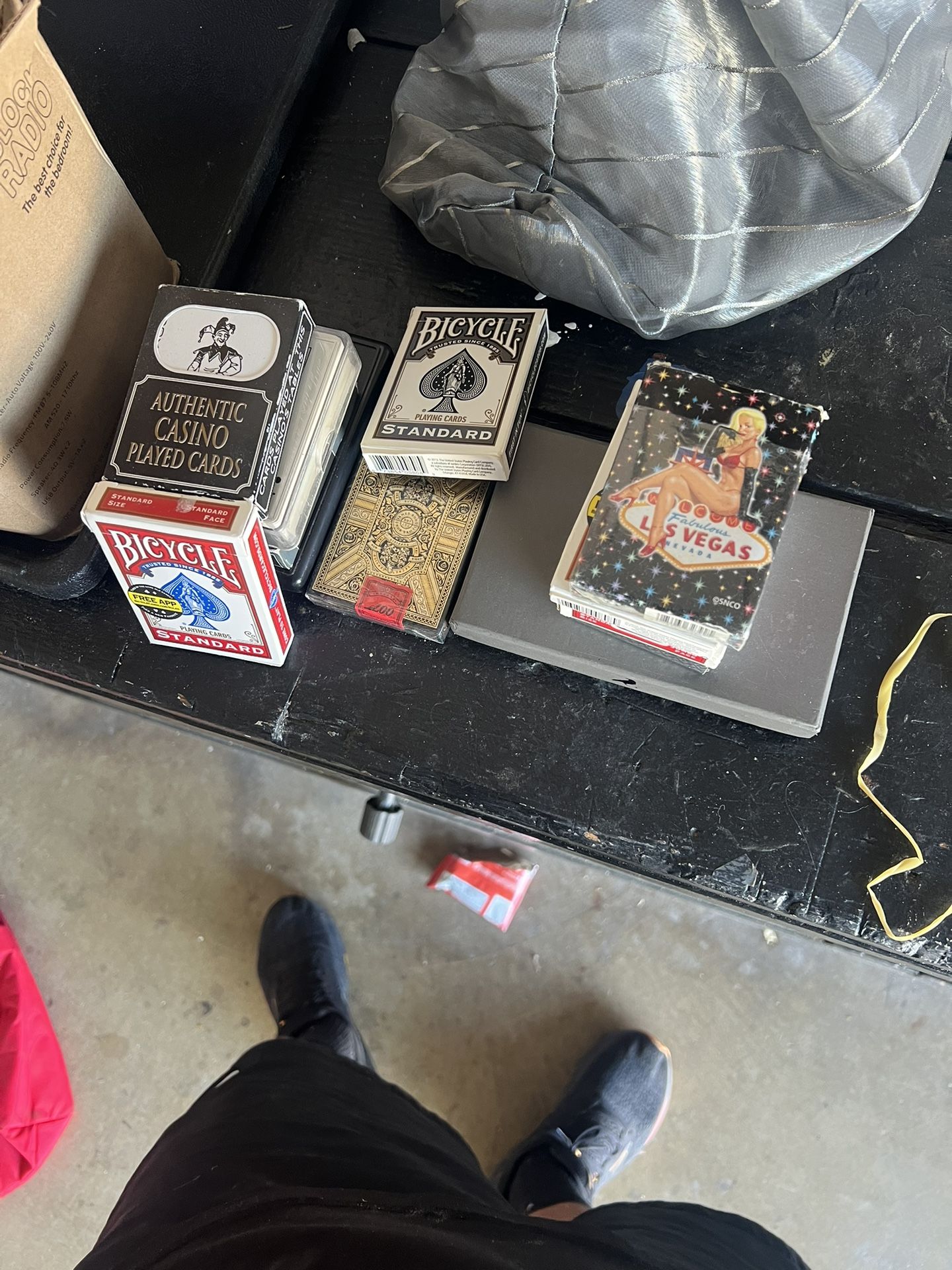 Poker Chips (230) $ Deck Of Playing Cards (10)