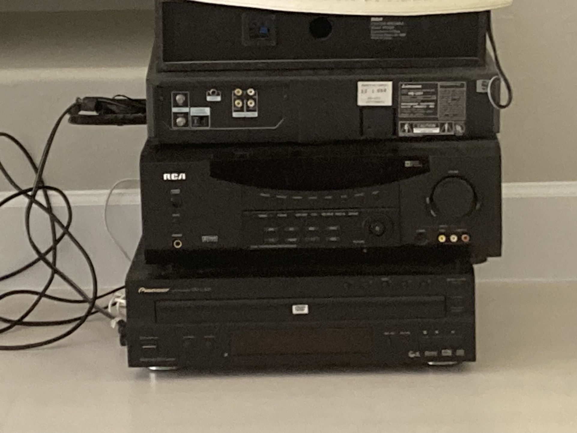 Pioneer 5 CD/DVD Disc Changer Player for Sale in Glendale, AZ OfferUp