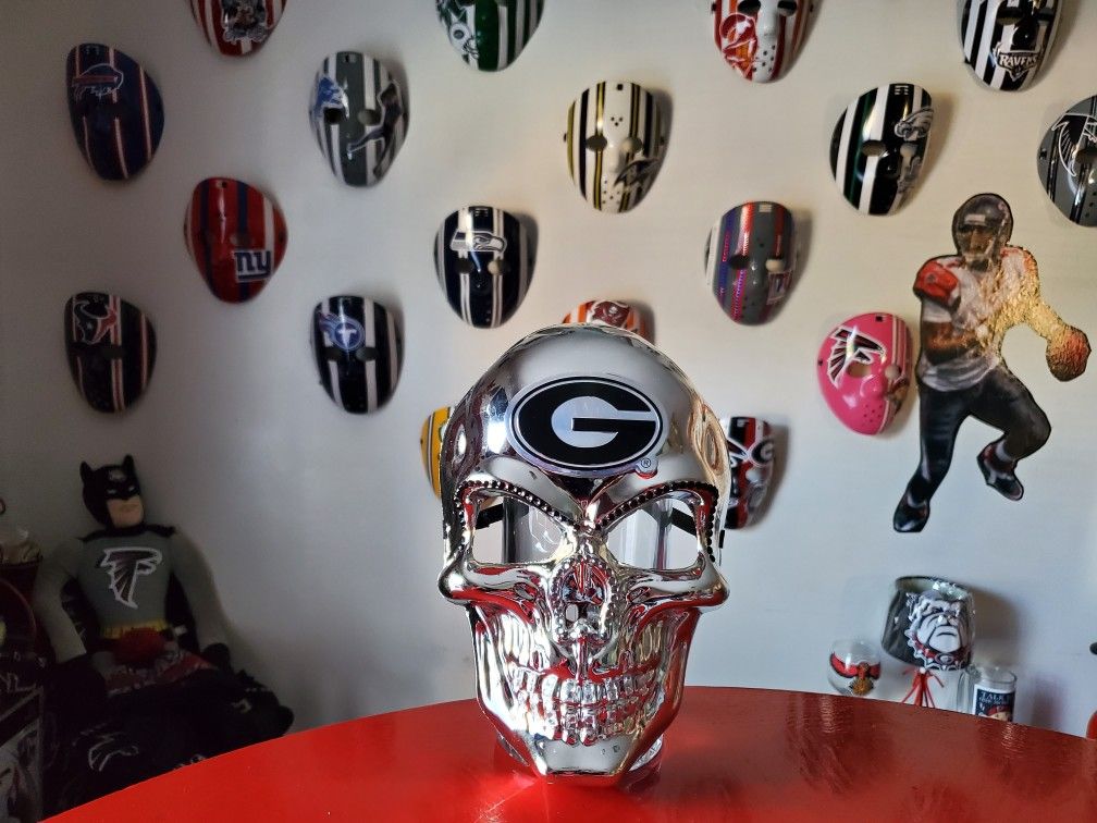 Custom Chrome 💀 Ga Bulldogs wearable Mask Great 4 tailgating + entertainment + mancave + 🎮+ 🚘+ 🎁 Shipping 🚚 💨Available Nationwide 💯