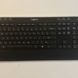 Wireless Keyboard - Logictech.  NEVER USED