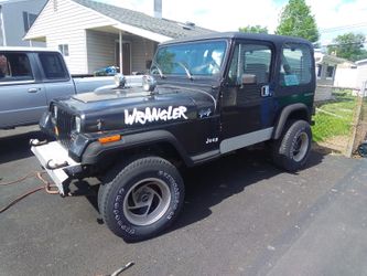 88 Jeep Wrangler no rust all original no trades 4x4 fires right up