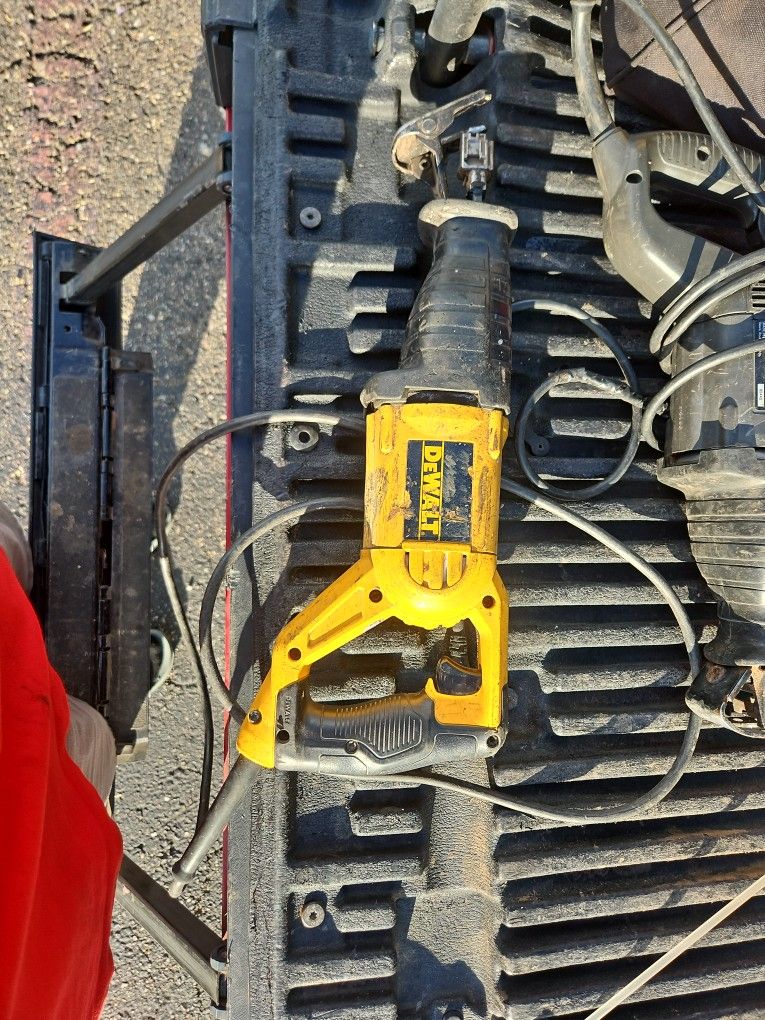 Dewalt Reciprocating Saw
