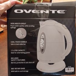 Electric kettle 1100 Watts