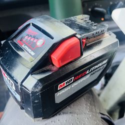 Milwaukee M18 HD 12.0 Battery