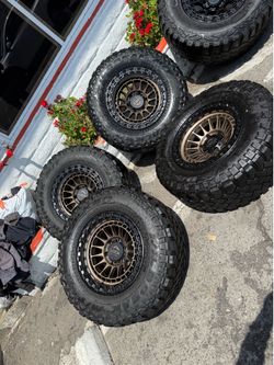 Vendo Rines nuevos para Toyota Tacoma y Chevy Silverado