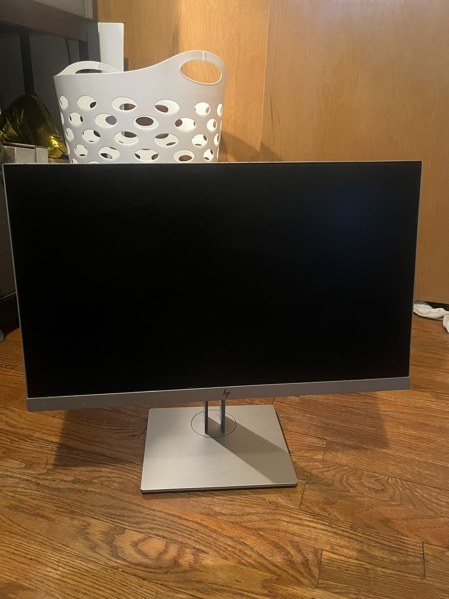 23’ HP Monitor