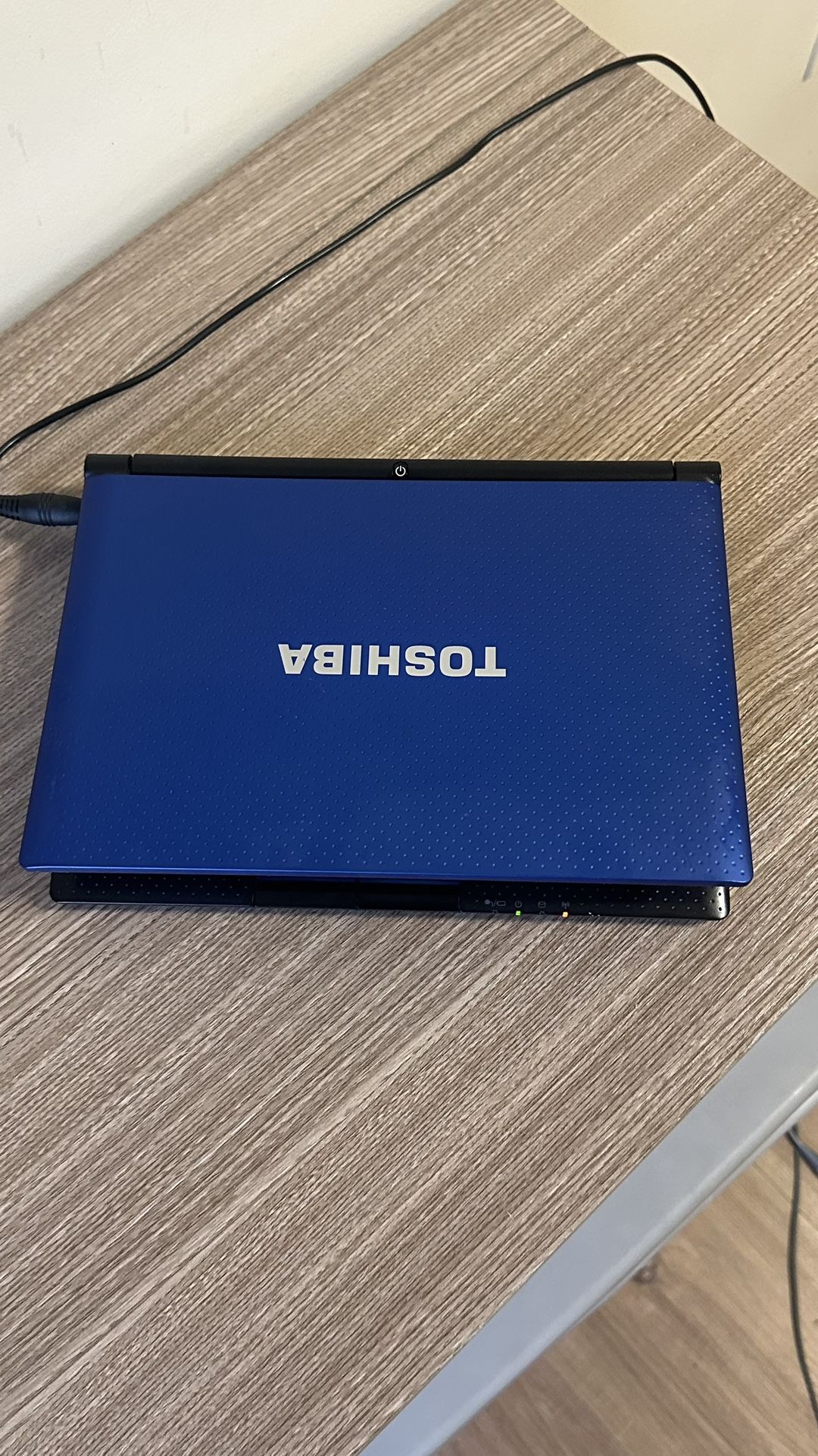 Toshiba Mini Laptop