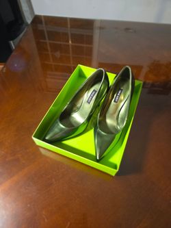 Nine West Green Pumps