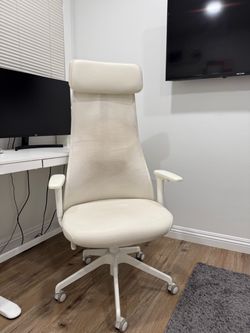 IKEA White Mesh Ergonomic Office Chair