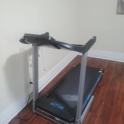 Treadmill Good Quality I Bought 1 And They Sent 2 So I'm Selling The Other One For $500 Still In The Box Unopened 