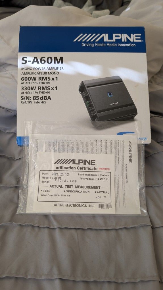 2 Alpine S-A60m Mono Amplifiers with bass knob