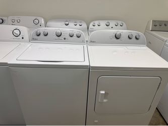 Whirlpool super capacity washer and gas dryer set