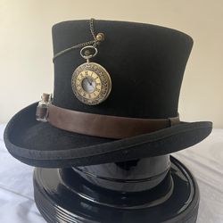 Top Hat in excellent condition