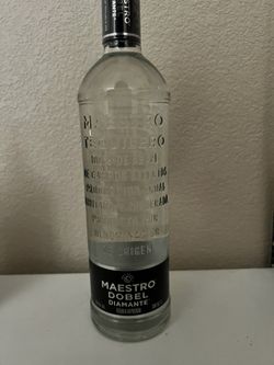 BOTELLA DE MAESTRO DOBEL DE MEXICO