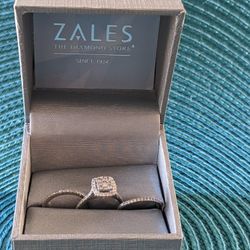 Gorgeous White Gold 10k 1 Carat 3 Pc Engagement Rings Size 5