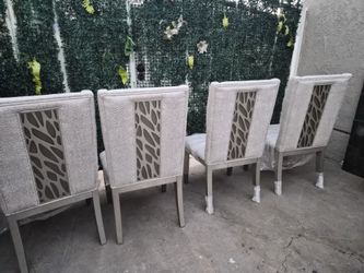 Set 4 sillas nuevas
