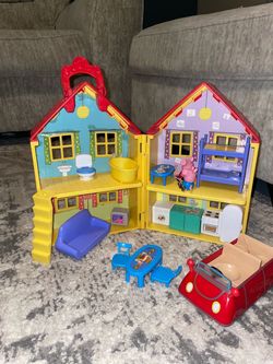 Peppa pig original house with extras