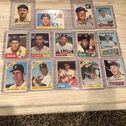 Beautiful Vintage Baseball Lot Few Cards 70 Years Old !
