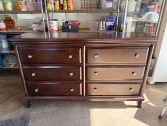 6-Drawer Wood Dresser/ 2-Drawer Night Stand/ Queen Size Wood Frame