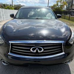 2014 Infiniti q 70