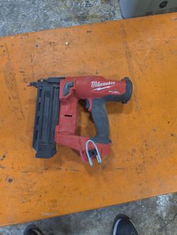Brad nailer Milwaukee fuel 18 g