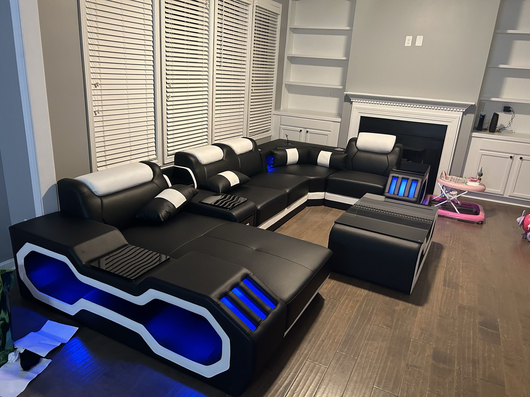 Sectional Couch With Lights And Speakers 