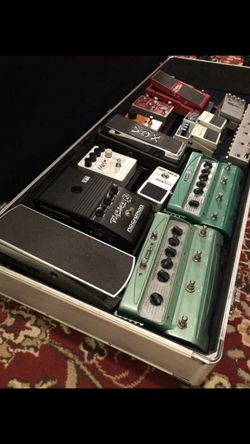 Large Pedal Board w/ case