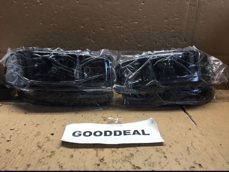 #187 Fit 99-07 GMC Sierra/Yukon Smoked Clear LED DRL Headlight
