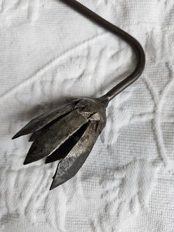 Candle snuffer