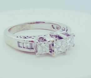 14kt WHITE GOLD AND DIAMONDS WEDDING RING