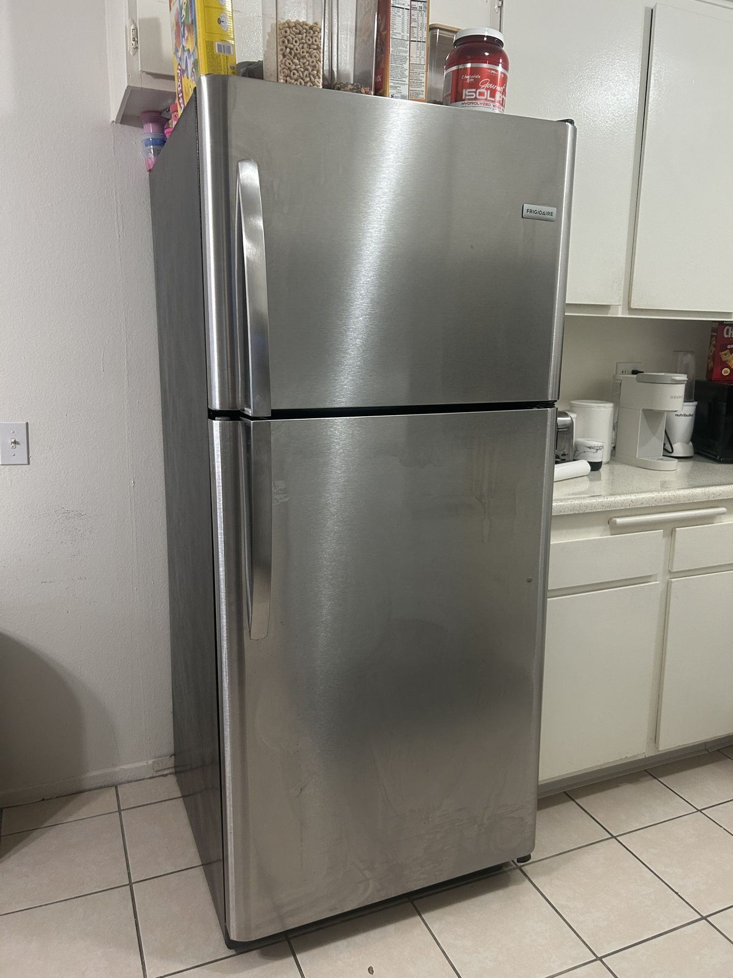 Frigidaire Fridge