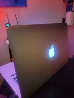 Mackbook Air-2017- i5 / 8GB RAM/   Great conditions ,
