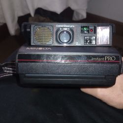 Minolta Instant Pro Camera 