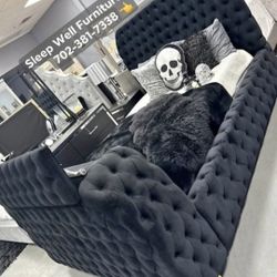 ✨️4pc Queen, King Bedrooms ✨️ Furniture Sectionals, Dining Avail