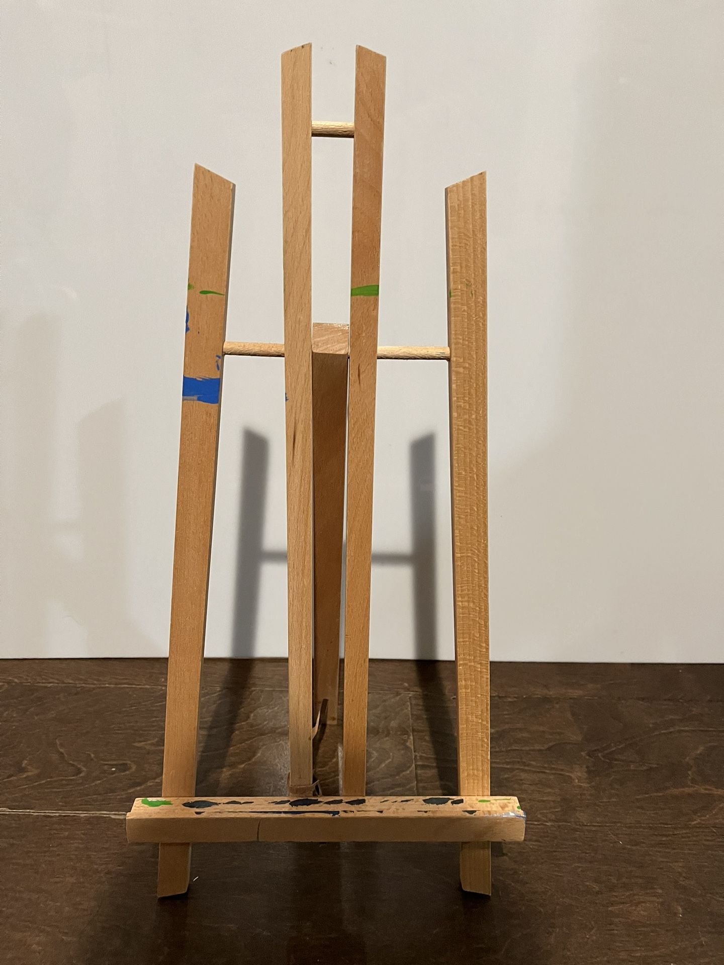 11 Juvale 13.8 Inch Table Top Easels