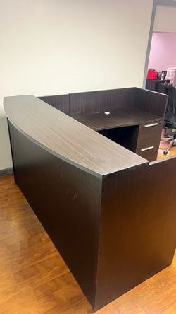 Reception desk
